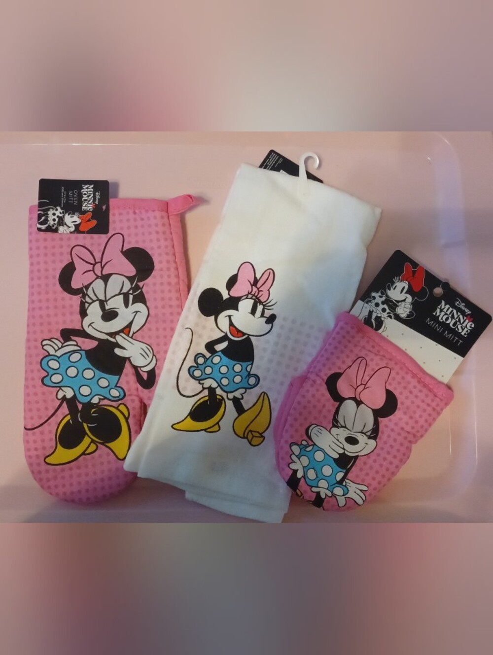 Disney Minnie Mouse Pink and White Kids Oven Mitt, Mini Mitt & Towel Set